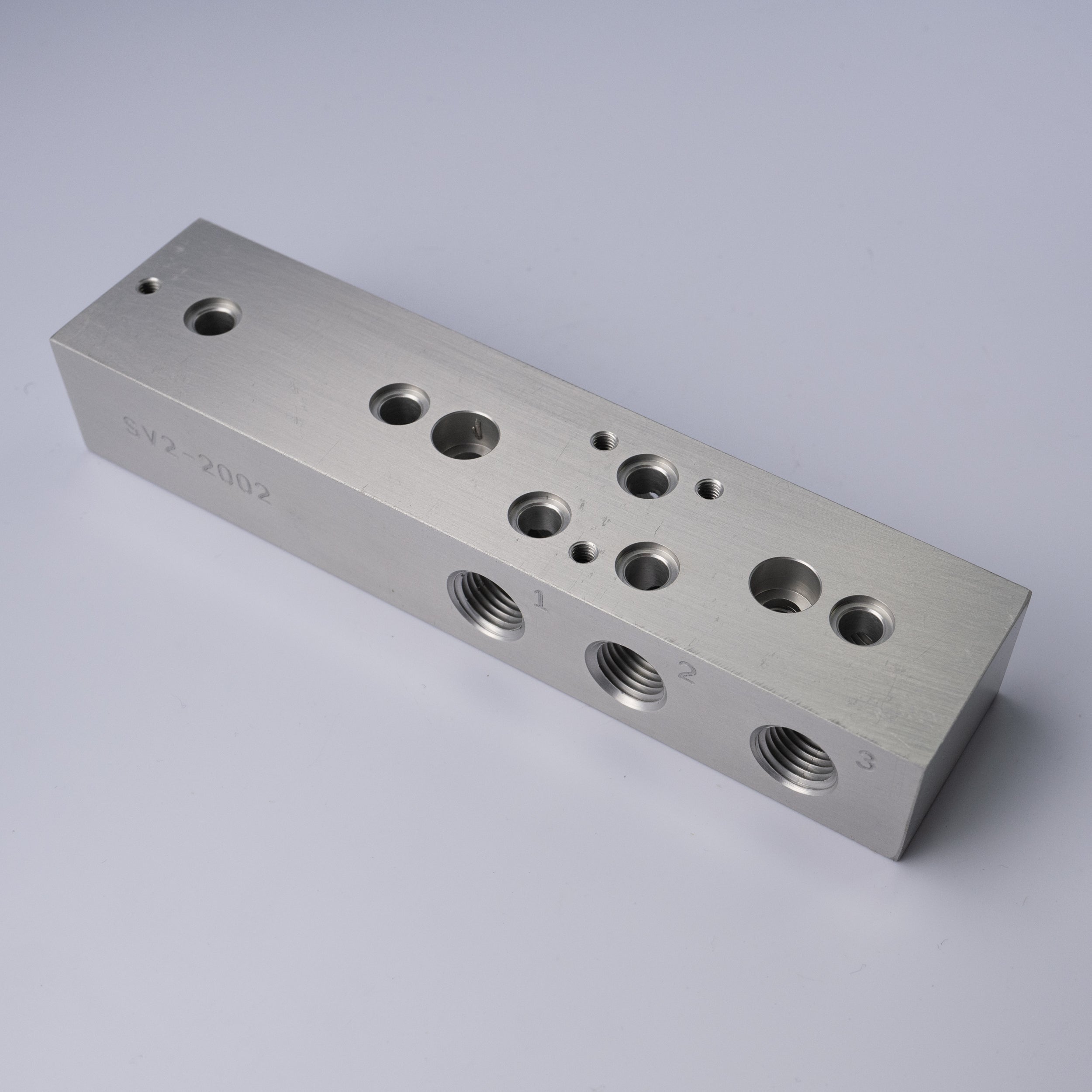 SV2-2002 MANIFOLD (3-WAY,SIDE PORT) - Mathers Controls