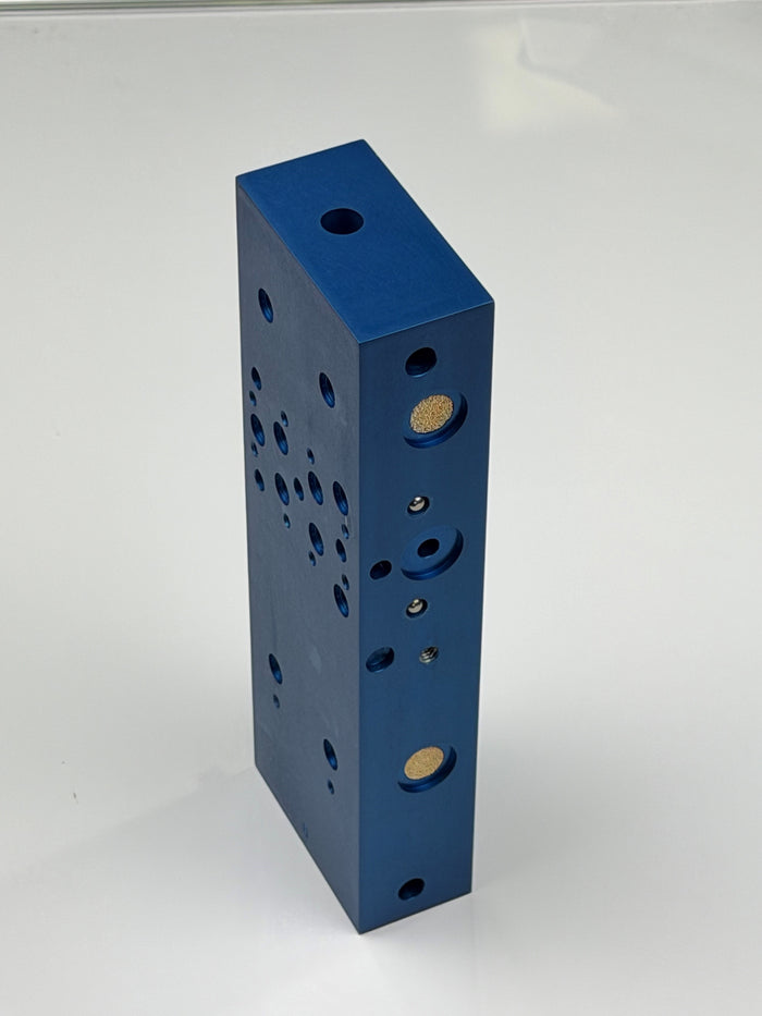 AD12-0303 MANIFOLD BLOCK-SUB ASSY