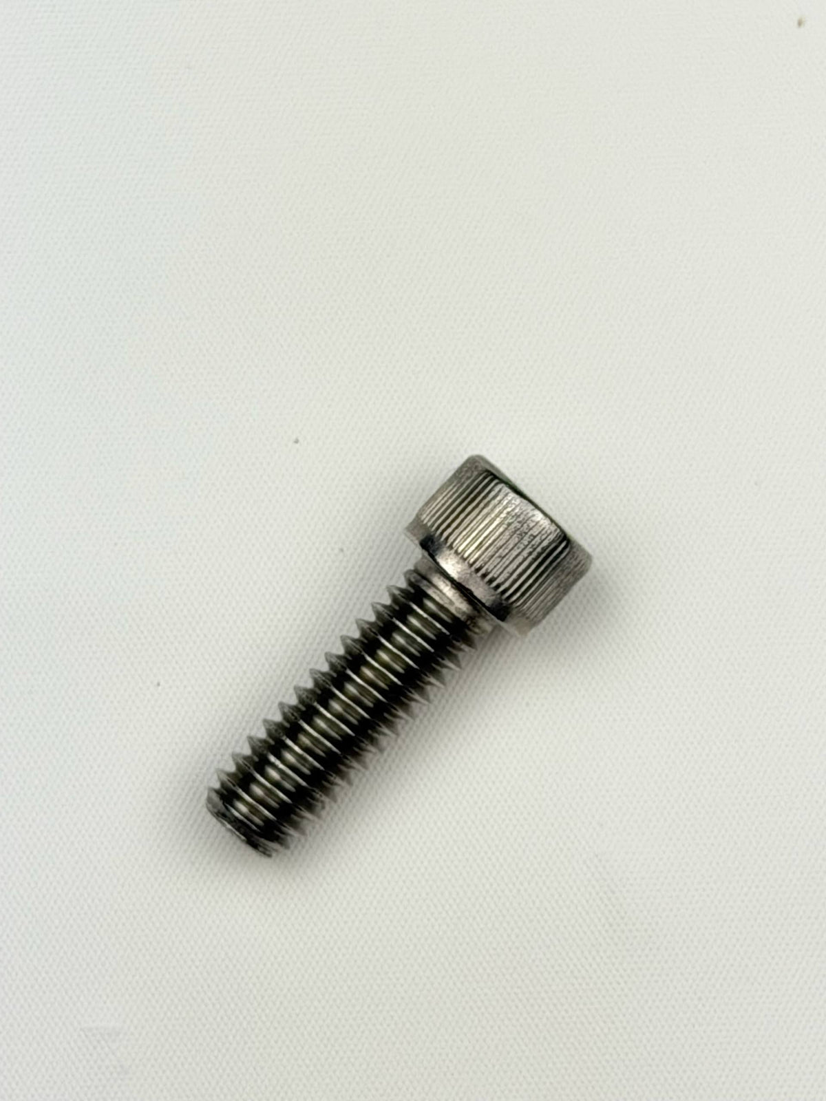 CI-1136 SCREW - SOC HD, SS 1/4-20x3/4 - Mathers Controls